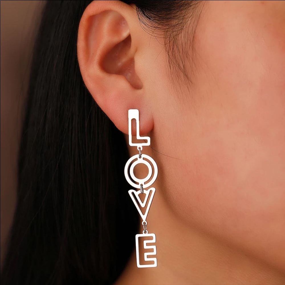 NEW TRENDY LOVE DROP SILVER EARRINGS - Picture 3 of 3